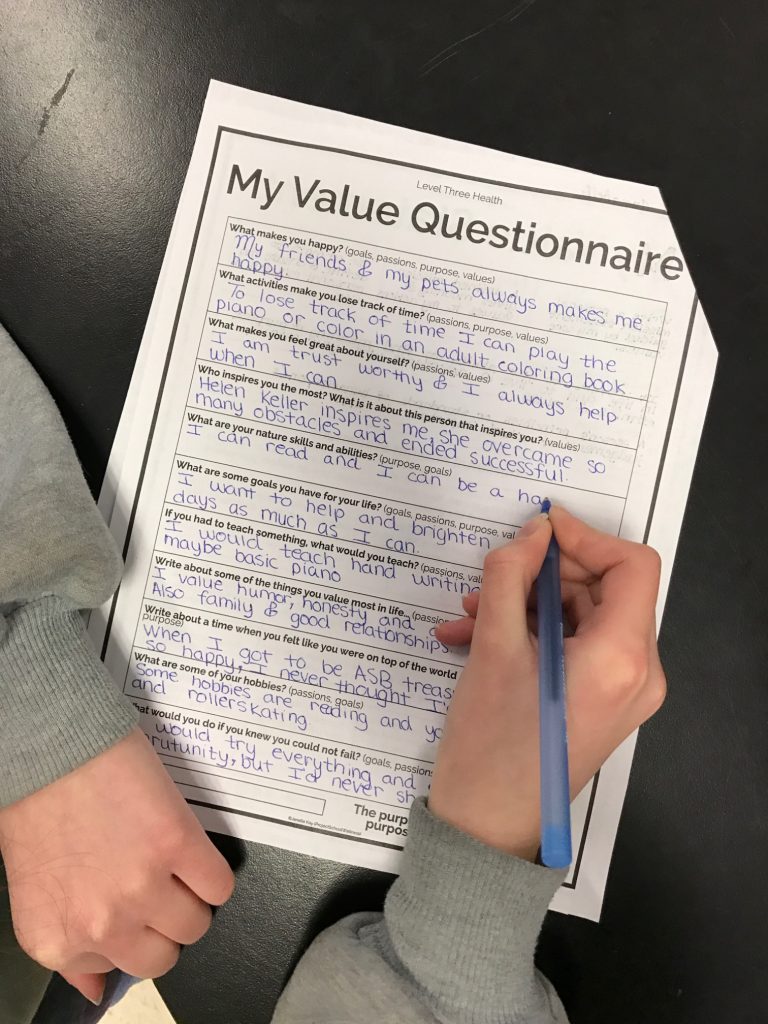 A must have free download for every middle school teacher! This mission statement writing activity breaks down the mission statement writing process for any middle schooler. This no-prep activity can be used in any classroom across the curriculum. It's especially useful for middle school language arts teachers, health teachers, and Advisory coordinators. This Project School Wellness resource is a must have free download! Click to download your free lesson plan and activity guide today! 